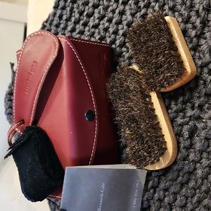 Kenneth Cole Shoe Cleaning Kit